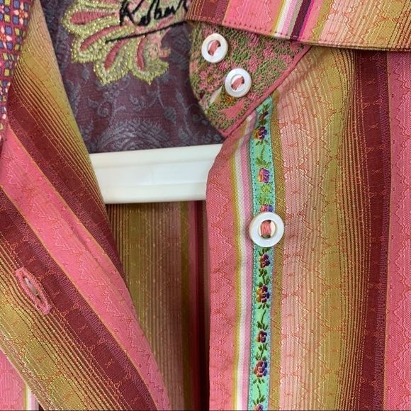 NWOT Robert Graham GORGEOUS Blouse Size XS! - Picture 12 of 16